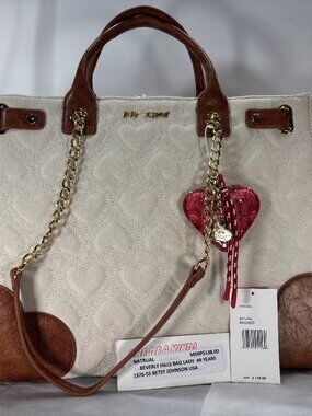 BESTY JOHNSON USA-NWT$138.00        ONE OF A KIND WITH YOUR HEART IN RIGHT PLACE